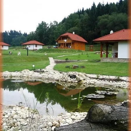 Motylek 8 *