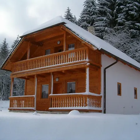 Motylek 8 Alpesi faház Borusov
